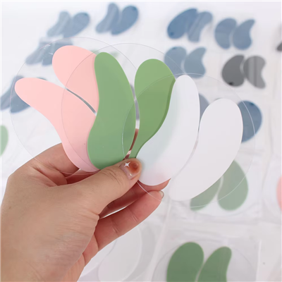 Opakovaně použitelné silikonové náplasti na oči